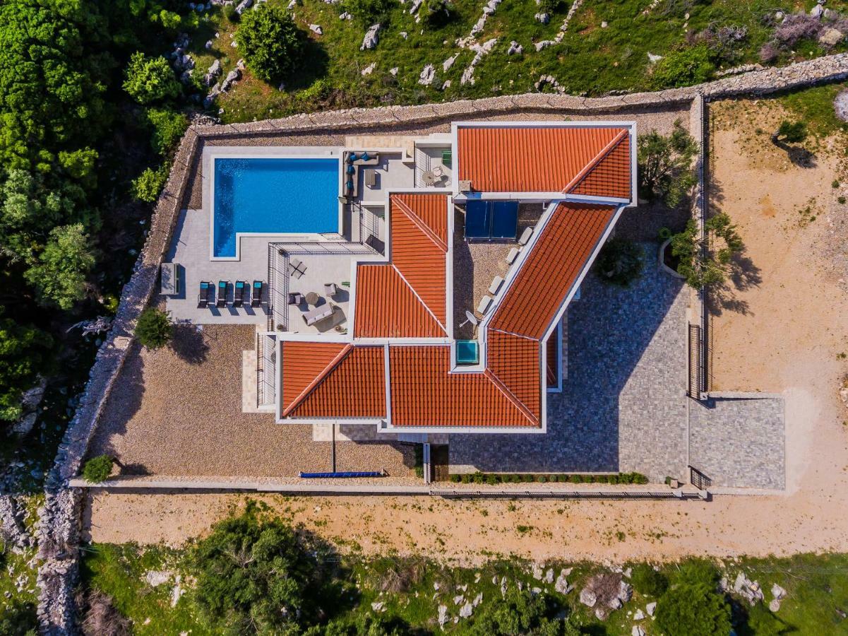 Villa Bramasole Lun Новалья Экстерьер фото